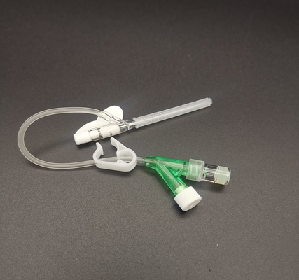 De groene Cannula Y van 18G Beschikbare Iv Type Bloedtransfusie van de Catheter Chirurgische Infusie