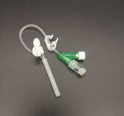 De groene Cannula Y van 18G Beschikbare Iv Type Bloedtransfusie van de Catheter Chirurgische Infusie