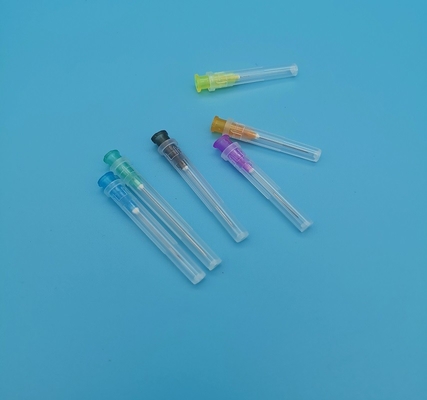 Roze Geneigde Gaten Beschikbare Naalden en Spuiten 1.2mm uit Diameter 18G voor Inuslin