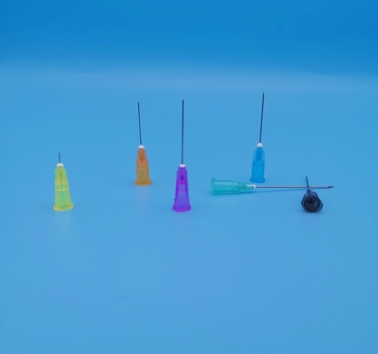 Roze Geneigde Gaten Beschikbare Naalden en Spuiten 1.2mm uit Diameter 18G voor Inuslin